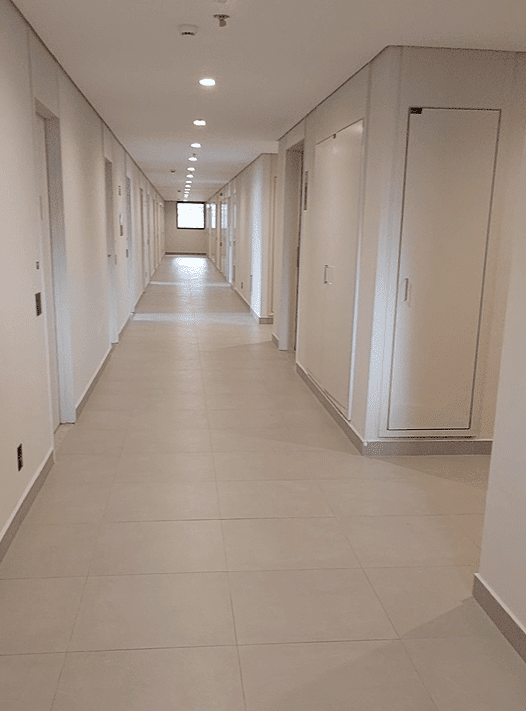 HUB Perdizes 12 Comerciais Hub Perdizes 12 corredor min